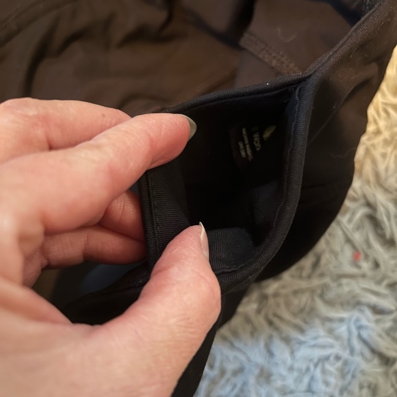 ItWorks capri leggings - Picture 2 of 4